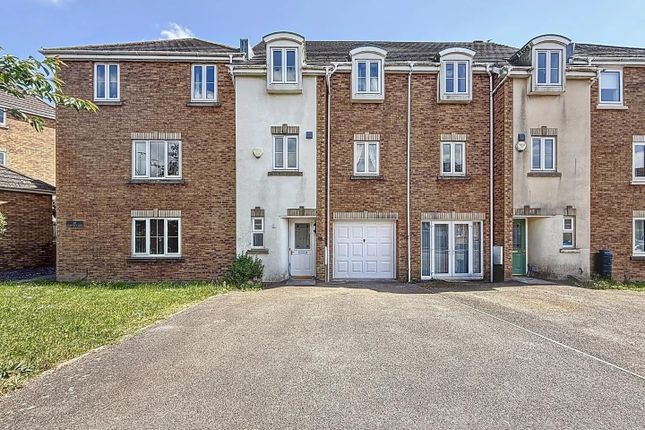 Llwyn Y Gog, Rhoose 4 bed townhouse for sale