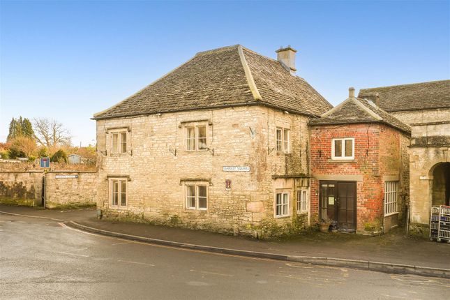 4 bedroom end of terrace house for sale