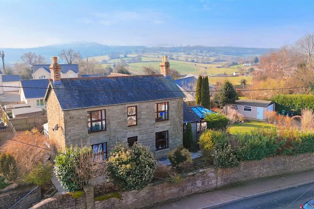New Road, Lydney GL15 4 bed detached house for sale