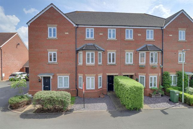 Greenways, Barnwood 4 bed townhouse for sale