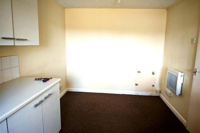3 bed maisonette
