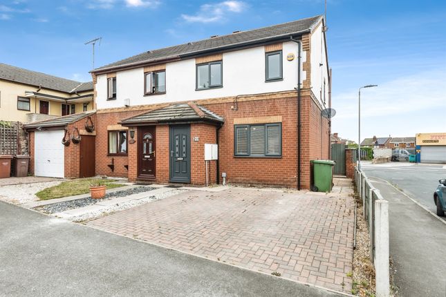 3 bedroom semi-detached house for sale