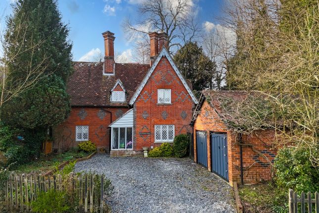 The Village, Salisbury SP5 3 bed character property for sale