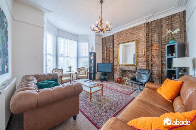 7 bedroom semi-detached house for sale
