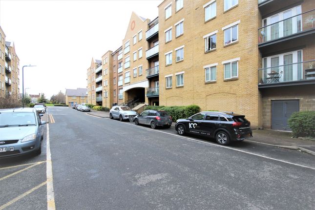 2 bed flat