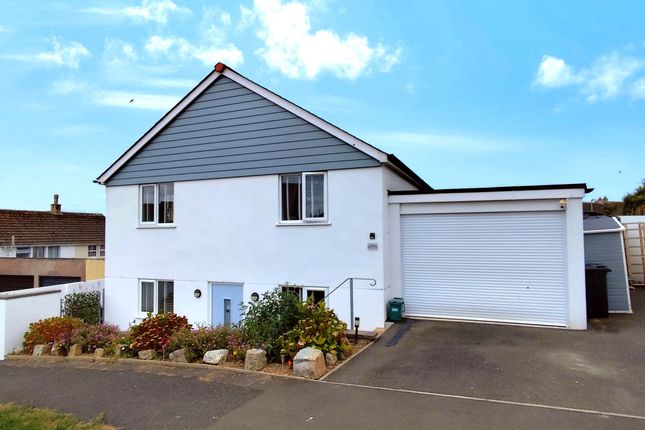 2 bedroom detached house for sale