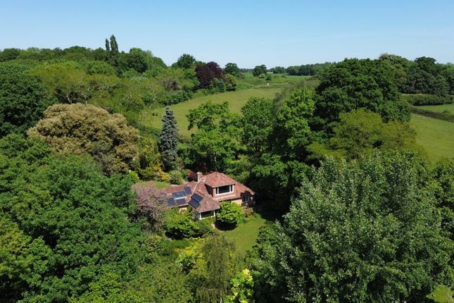 Taunton TA2 4 bed detached house for sale