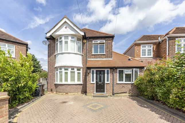 Roxborough Avenue, Isleworth TW7 4 bed detached house for sale