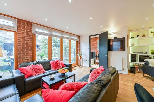 Osborne Road, Stroud Green, London, N4 4 bed house for sale
