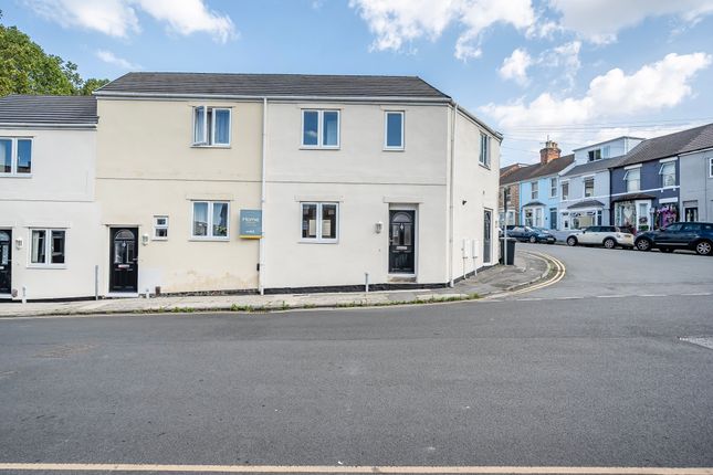 Kingshill, Swindon SN1 2 bed end of terrace house for sale
