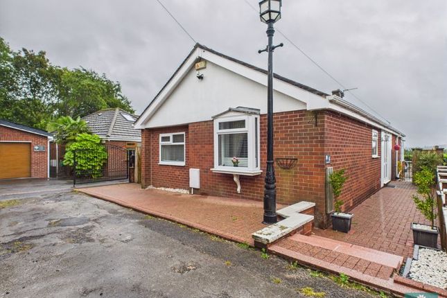 Orchard Grove, Oldham OL2 2 bed detached bungalow for sale