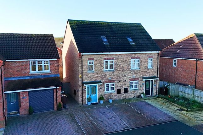 Retreat Place, Pontefract WF8 3 bed semi