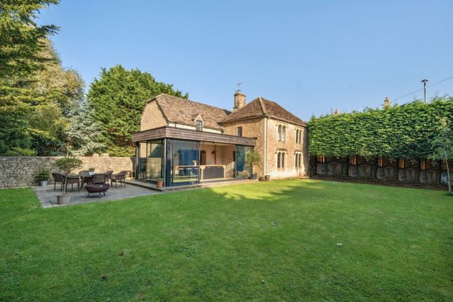 London Road, Tetbury... 4 bed detached house for sale