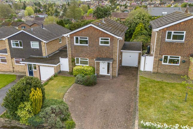 Calverley Crescent, High Wycombe HP13 3 bed detached house for sale