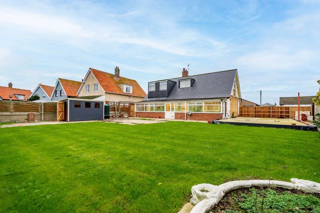 California Avenue, Scratby 5 bed chalet for sale