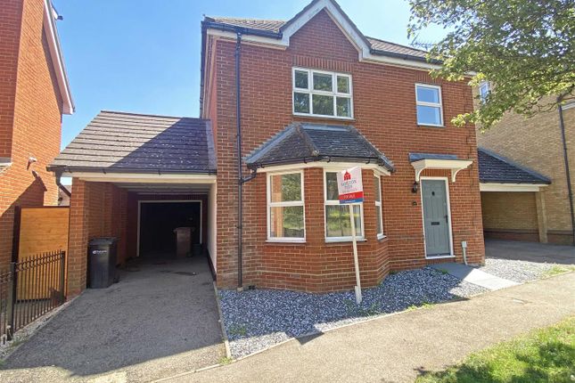 Wickham Crescent, Chelmsford 3 bed detached house for sale