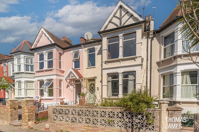 Melbourne Avenue, Palmers Green, N13 3 bed terraced house for sale