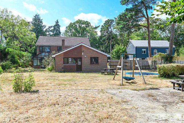 Fernhill Lane, New Milton, Hampshire... 5 bed detached house for sale