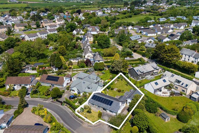 4 Cricketers Hollow, Rock 4 bed bungalow for sale