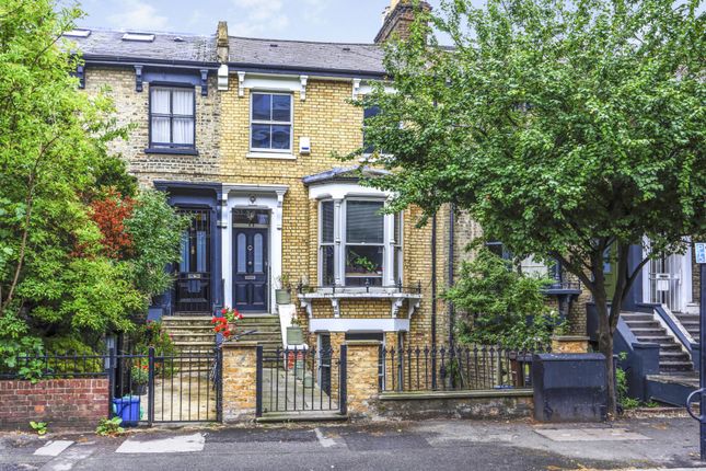 Shacklewell Lane, Dalston 5 bed house for sale