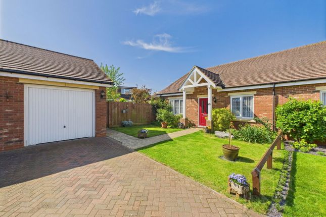 2 bedroom semi-detached bungalow for sale