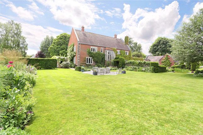 6 bedroom village house for sale