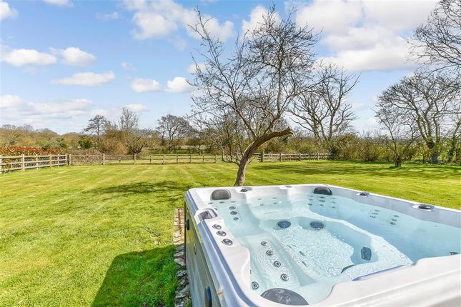 4 bedroom detached bungalow for sale