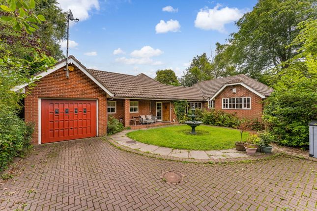 Denstone Avenue, Manchester M30 3 bed detached house for sale