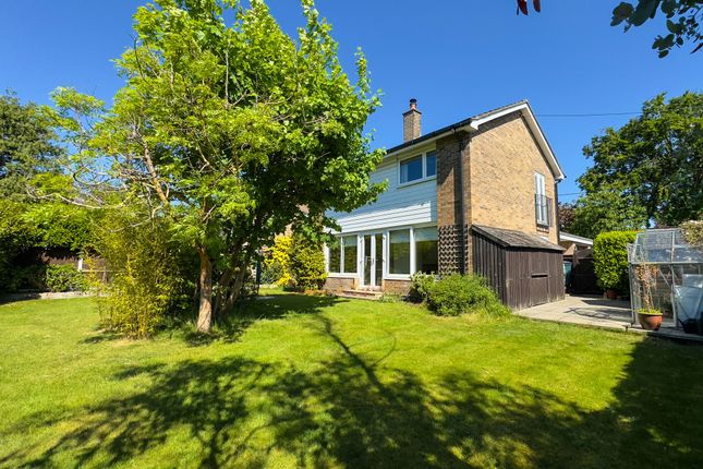 Common Road, Ingatestone CM4 3 bed link detached house for sale