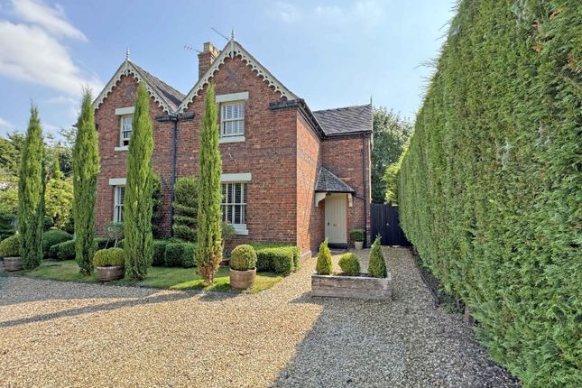 3 bedroom cottage for sale