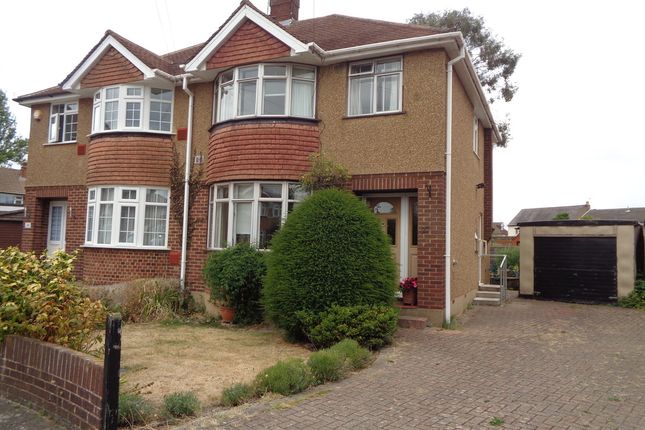 Stanwell Gardens, Stanwell, TW19 3 bed semi