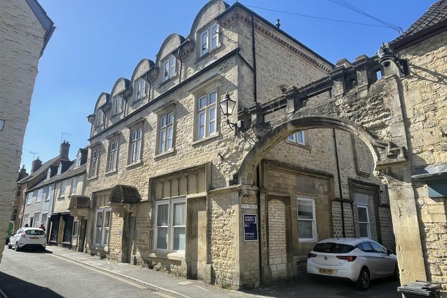 Church Street, Calne SN11 2 bed apartment for sale