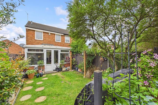 Maple Court, Yaxley, PE7 3 bed semi