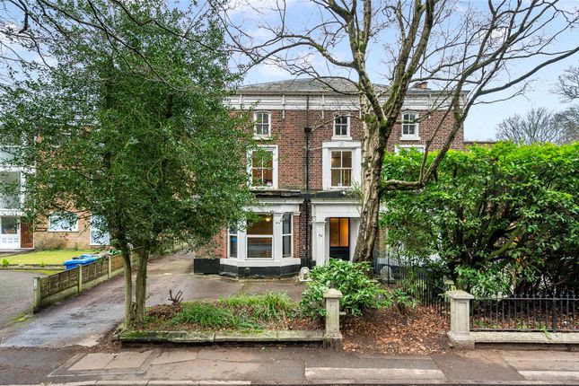 5 bedroom semi-detached house for sale