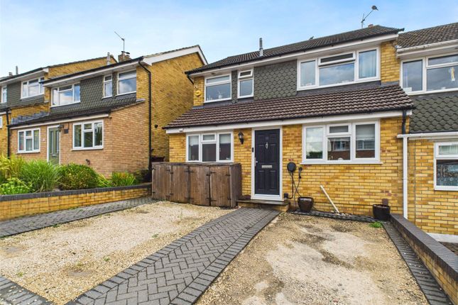 Middle Way, Oxfordshire OX39 3 bed semi