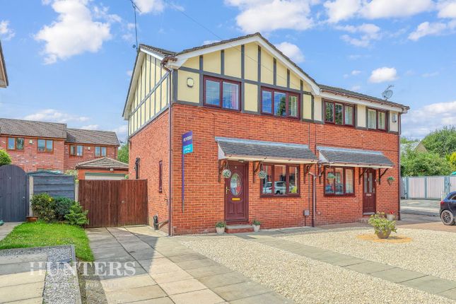 Oliver Close, Littleborough, OL15 8NH 3 bed semi