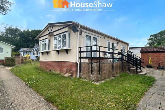 Chesham Road, Wigginton, HP23 2 bed mobile home for sale