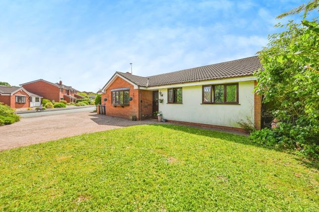 Mawgan Drive, Lichfield 5 bed detached bungalow for sale