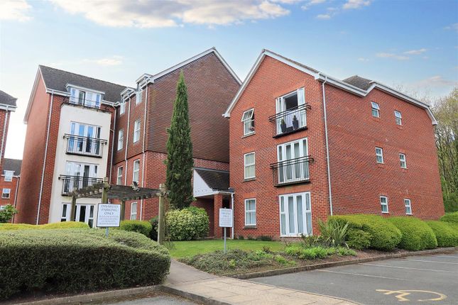 Birch Meadow Close, Warwick CV34 2 bed apartment for sale