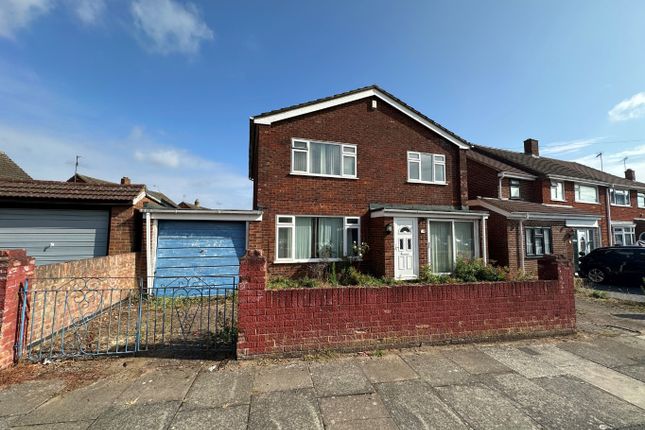 Dunstable, Bedfordshire LU5 4 bed detached house for sale
