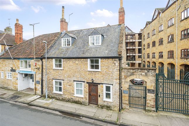 4 bed end terrace house