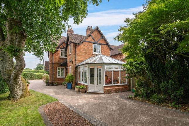 Aylesbury Road, Hockley Heath, Solihull 3 bed semi