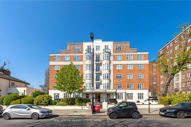 75 William Court, Hall Road, St... 3 bed apartment for sale