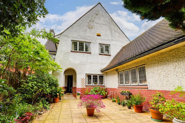 Thorncliffe Road, Mapperley Park NG3 5 bed detached house for sale