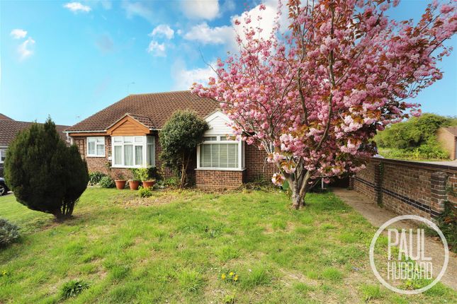 Strowgers Way, Kessingland, Suffolk 2 bed semi
