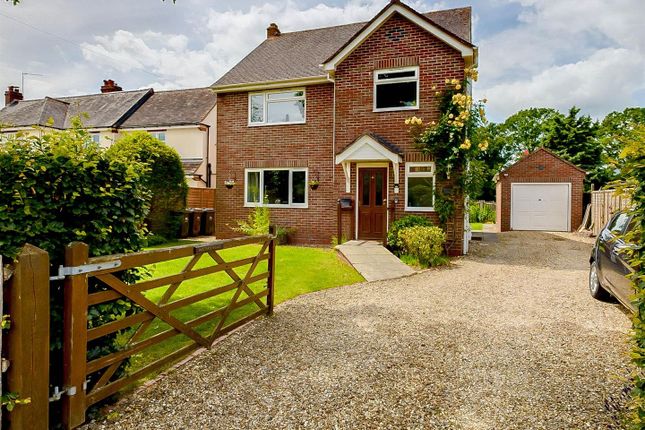 Worcester Road, Hanley Swan, 3 bed detached house for sale