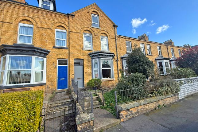 5 bed terraced house