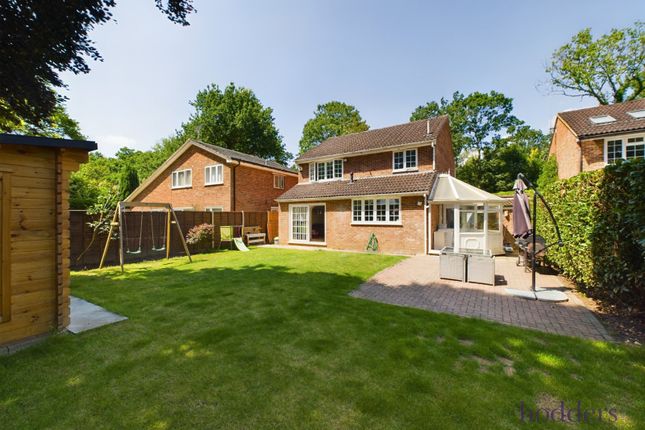 Maxwell Drive, West Byfleet, Surrey... 4 bed detached house for sale