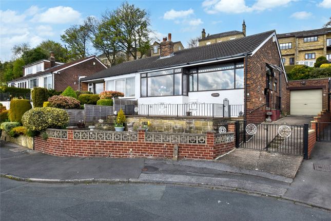 Hough Side Close, Pudsey, West Yorkshire 2 bed bungalow for sale