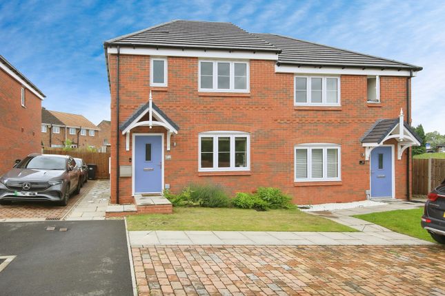 3 bedroom semi-detached house for sale